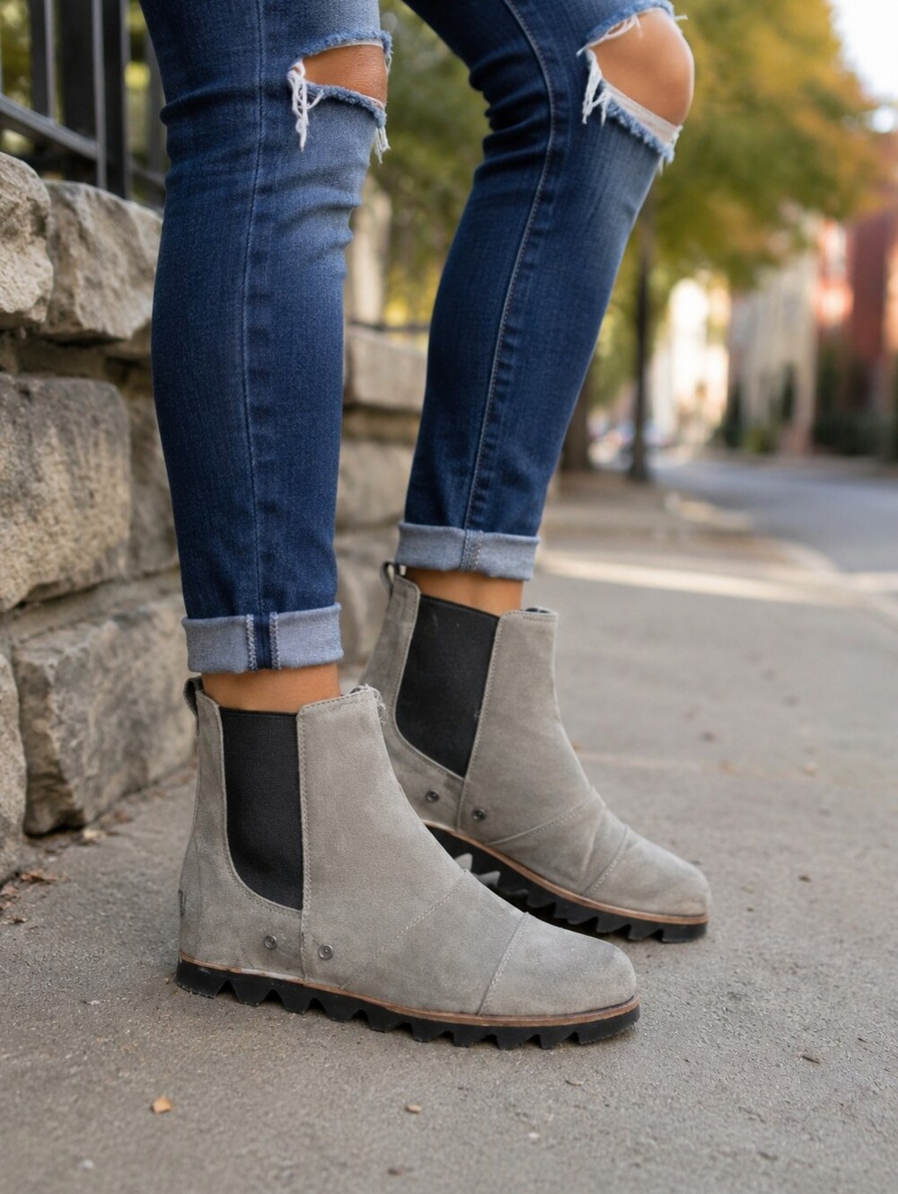 Sorel Lea Wedge Boots Size 8.5